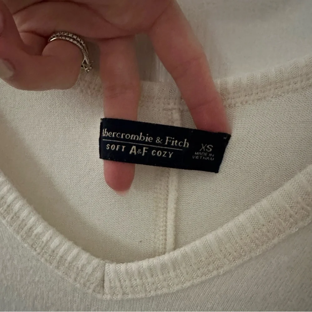 Abercrombie & Fitch white long